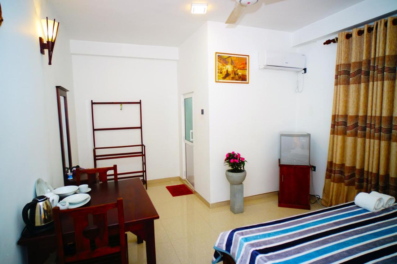 Airport 4 Season Transit Hotel